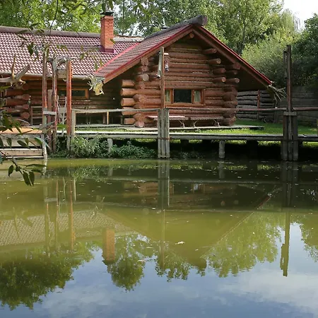 Vedmezha Berloga Hotel *