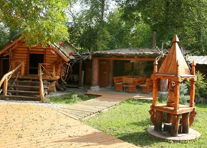 Vedmezha Berloga Hotel