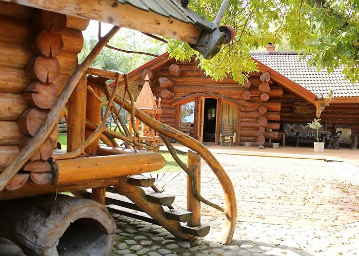 Vedmezha Berloga Hotel