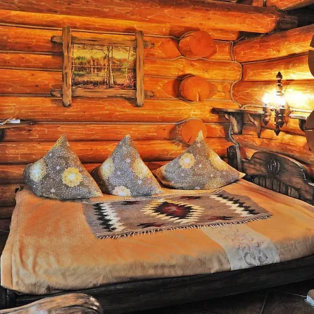 Vedmezha Berloga Hotel Uzhhorod