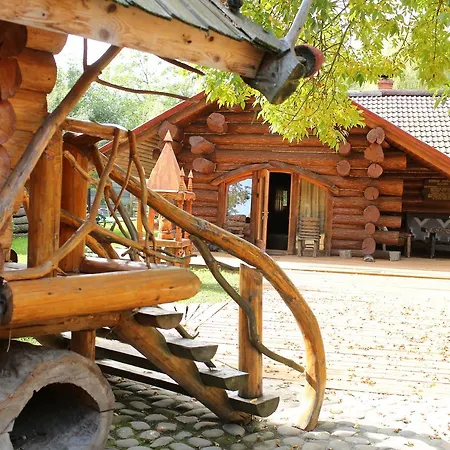 Vedmezha Berloga Hotel